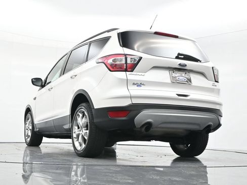 Used 2018 Ford Escape SE w/ SE Sync 3 Package AWD/4WD image 50