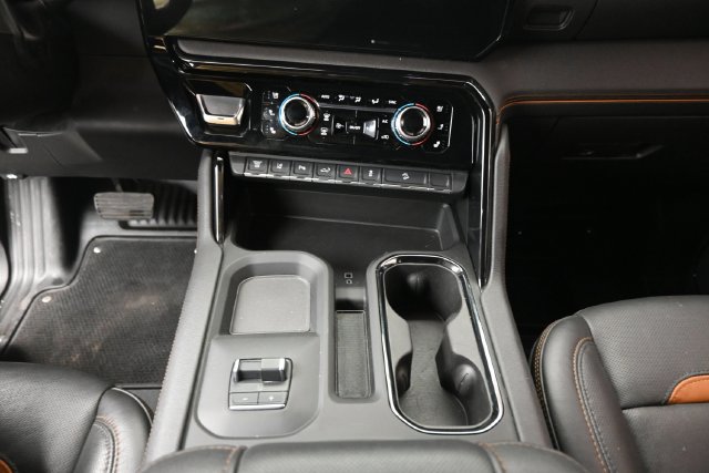 Used 2025 GMC Sierra 2500 AT4 AWD/4WD image 31