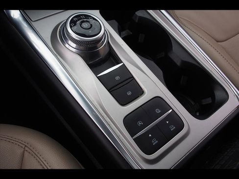 Used 2021 Ford Explorer Limited w/ Equipment Group 301A image 29