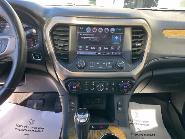 Used 2017 GMC Acadia Denali w/ Technology Package FWD image 19