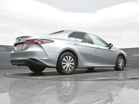 Used 2023 Toyota Camry LE FWD image 32