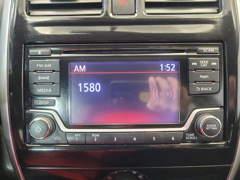 Used 2016 Nissan Versa Note SR image 25