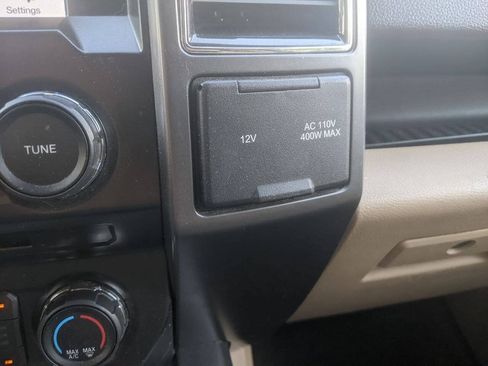 Used 2017 Ford F150 XLT w/ Equipment Group 302A Luxury AWD/4WD image 14