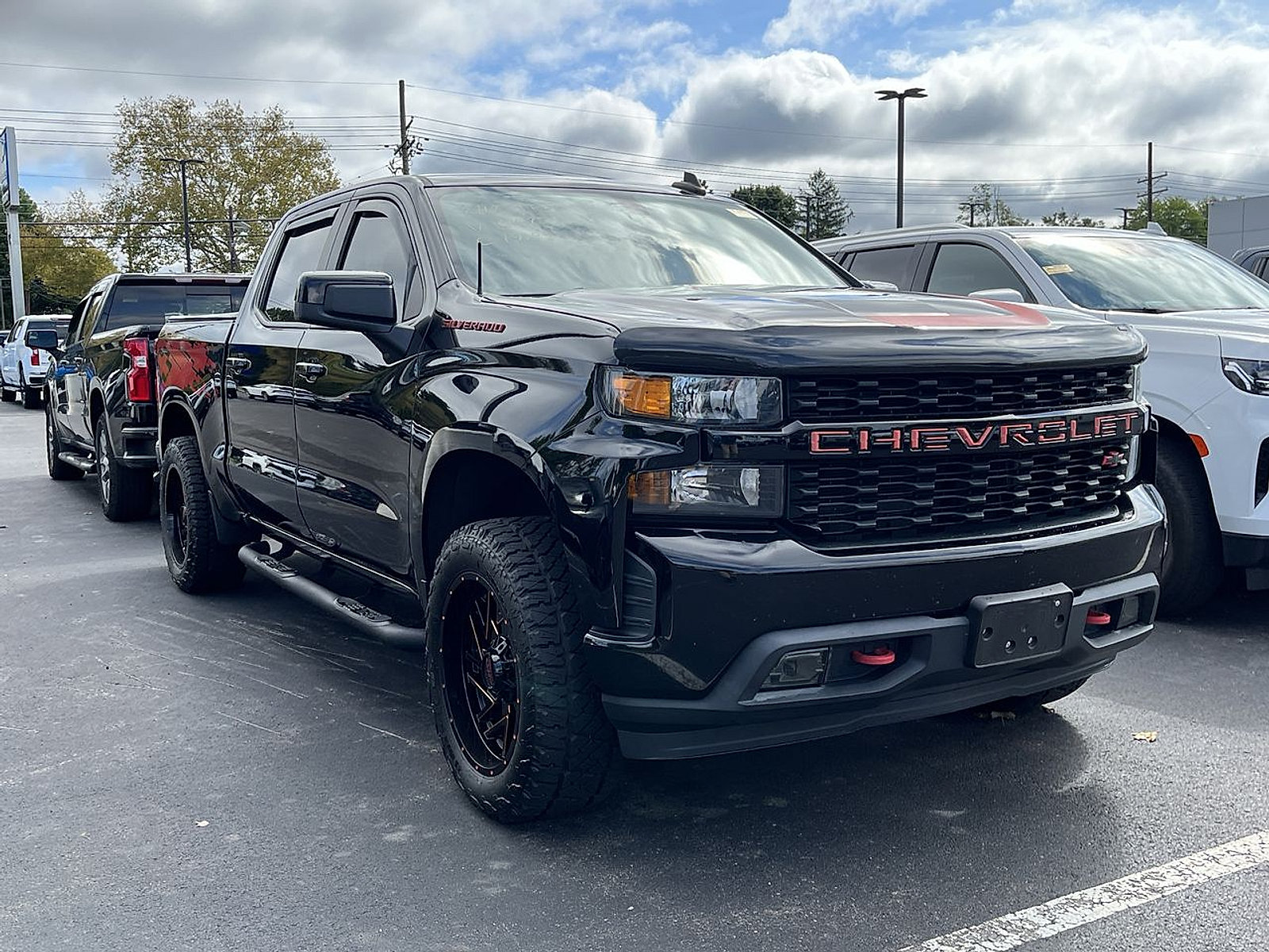 Used 2019 Chevrolet Silverado 1500 Custom w/ Custom Value Package AWD/4WD image 10