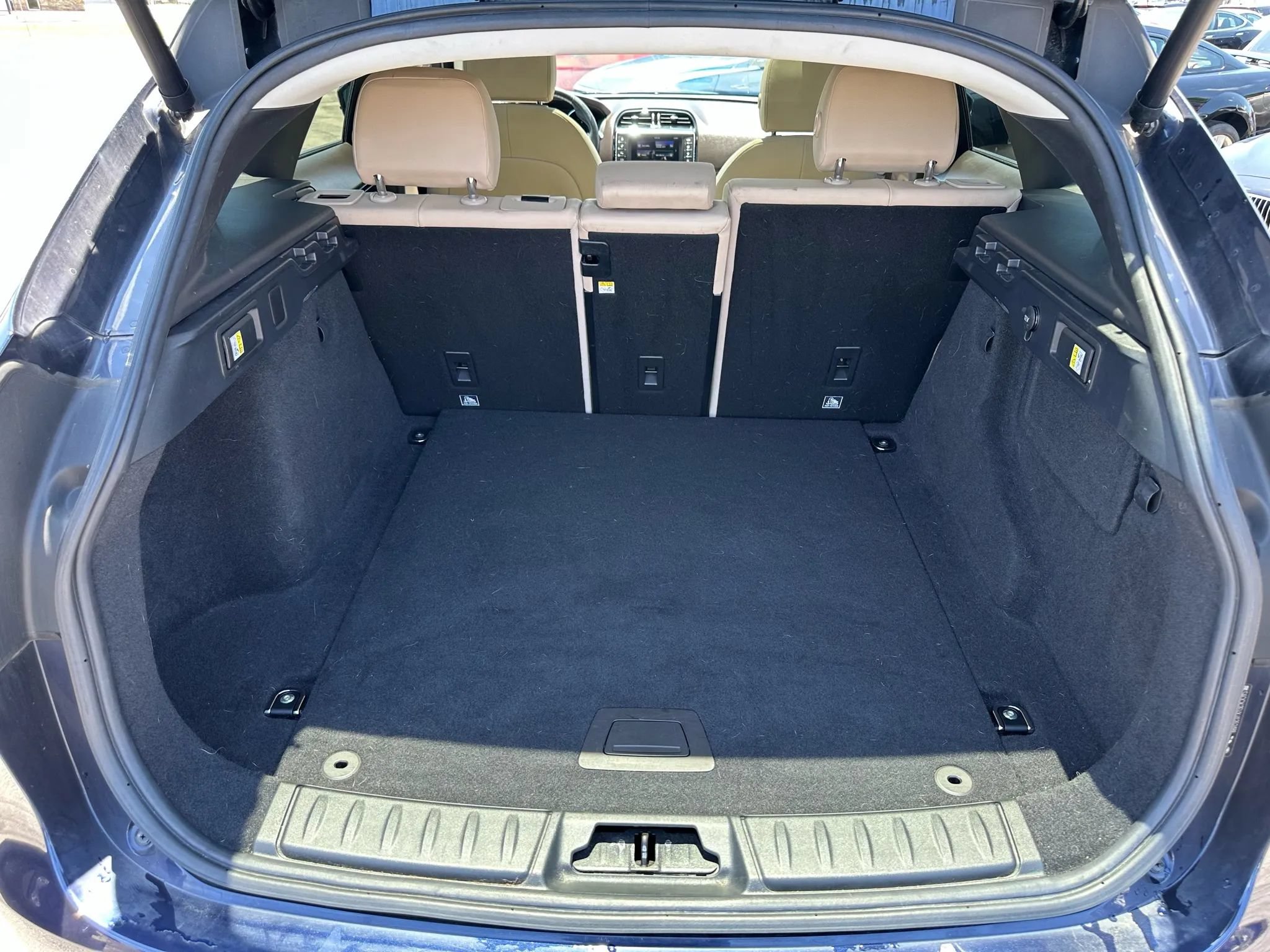 Used 2018 Jaguar F-PACE Prestige AWD/4WD image 18