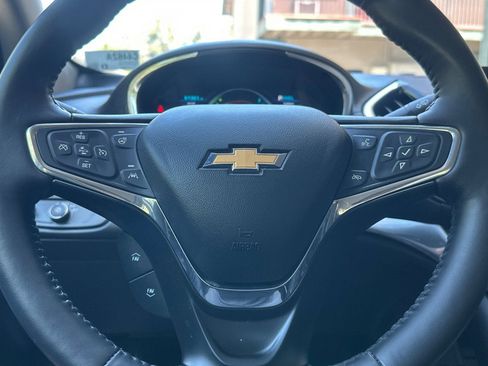 Used 2017 Chevrolet Volt Premier w/ Driver Confidence II Package FWD image 34