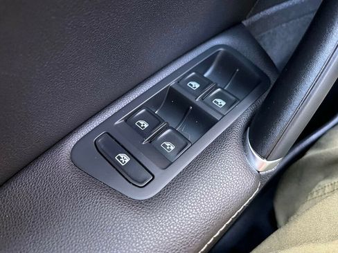 Used 2019 Volkswagen Golf Alltrack SE image 51