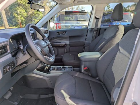 New 2025 Ford Maverick XL image 14