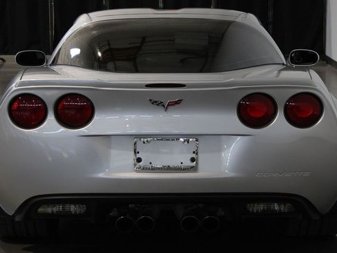 Used 2013 Chevrolet Corvette Grand Sport w/ 2LT Preferred Equipment Group RWD image 26