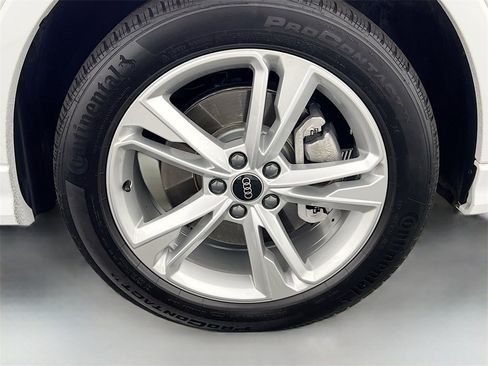 Used 2022 Audi Q3 2.0T Premium Plus image 32