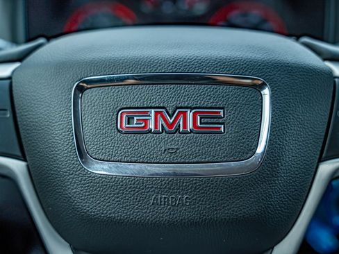 Used 2015 GMC Canyon SLE RWD image 22