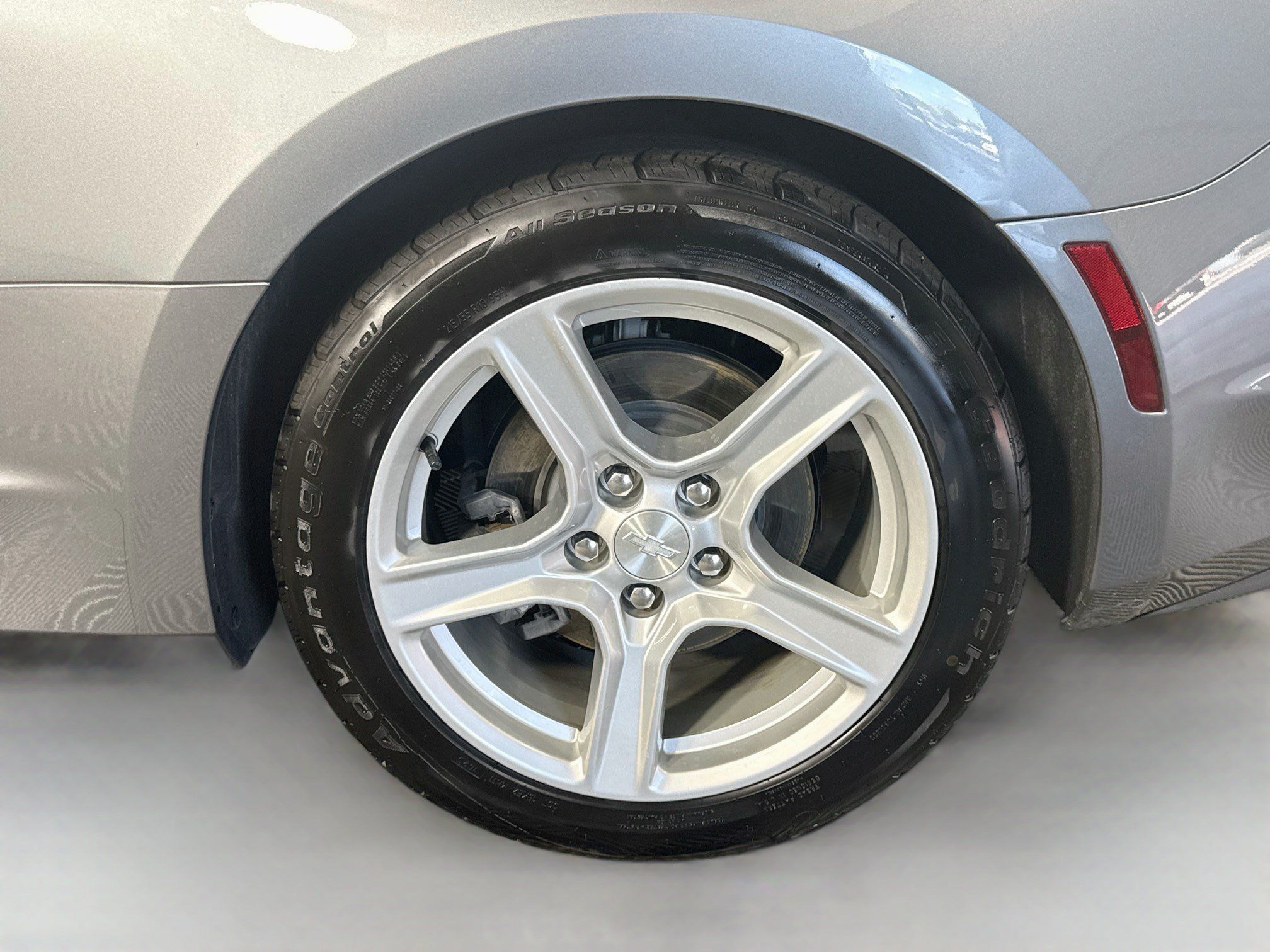 Used 2020 Chevrolet Camaro LT RWD image 35