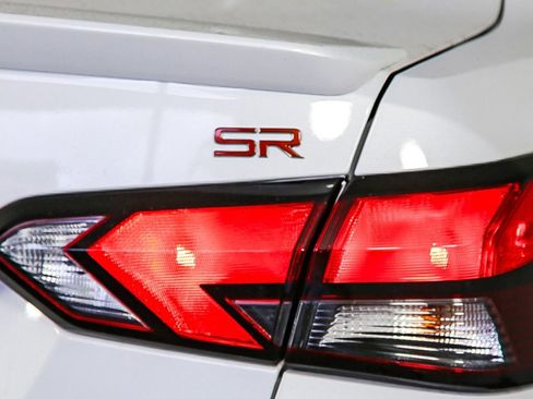 New 2025 Nissan Versa SR w/ Trunk Package image 9