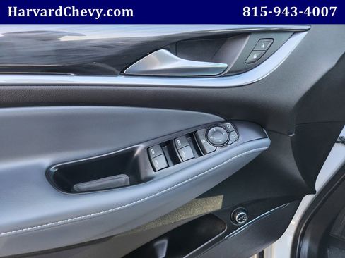 Used 2021 Buick Enclave Essence image 36