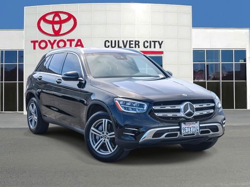 Used 2022 Mercedes-Benz GLC 300 image 1
