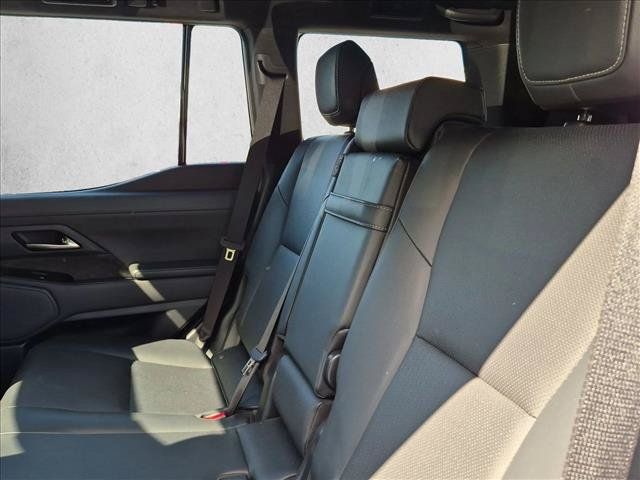 Used 2024 Lexus GX 550 w/ Accessory Package (31) AWD/4WD image 12