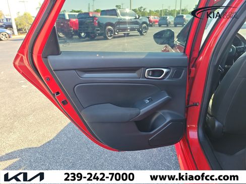Used 2025 Honda Civic Sport image 15