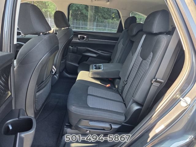 Used 2023 Kia Sorento LX FWD image 10