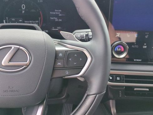 Used 2025 Lexus RX 350 Premium Plus w/ Convenience Package AWD/4WD image 20