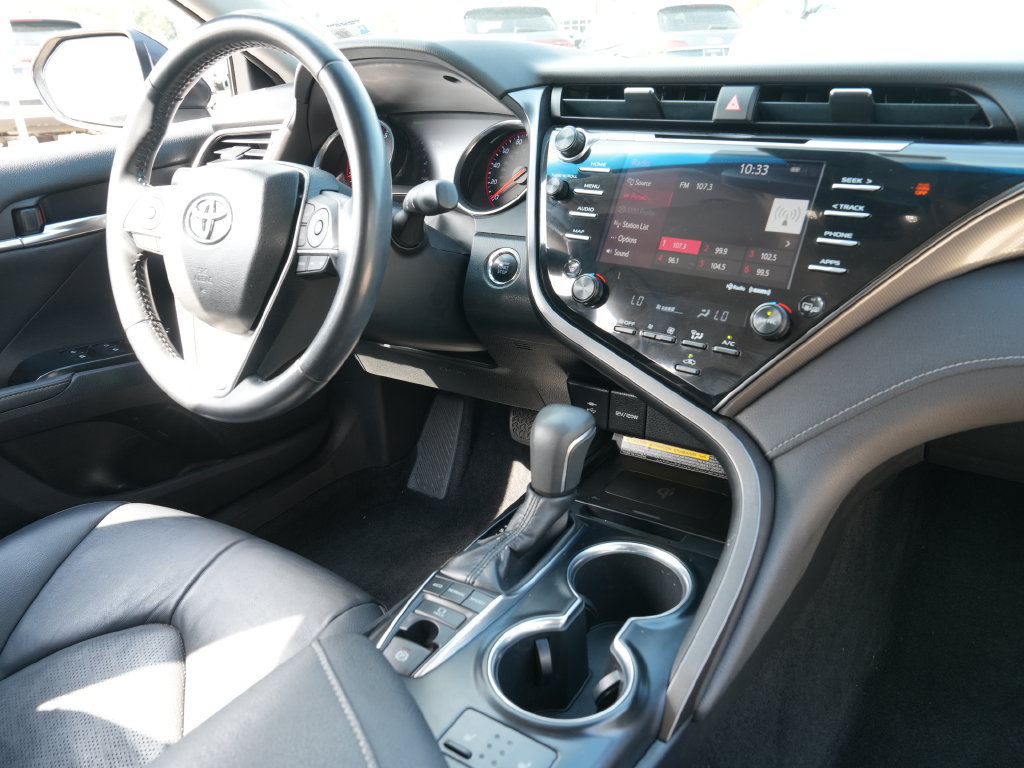 Used 2019 Toyota Camry XSE FWD image 17