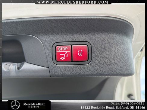 Used 2017 Mercedes-Benz GLC 300 4MATIC Coupe image 23
