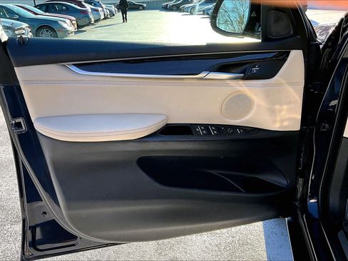 Used 2018 BMW X5 xDrive40e image 20