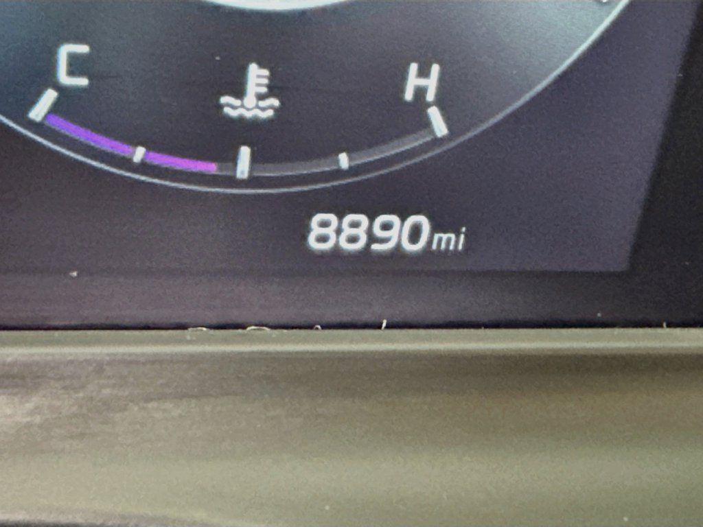 Used 2025 Kia Seltos EX AWD/4WD image 5