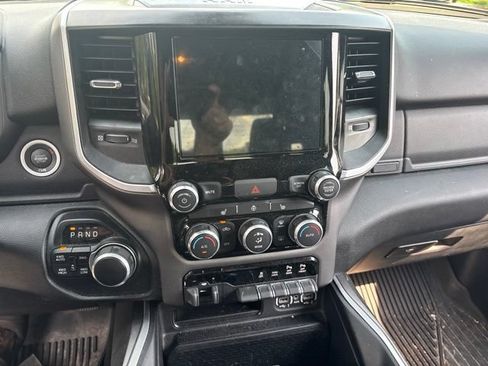 Used 2022 RAM 1500 Big Horn AWD/4WD image 18