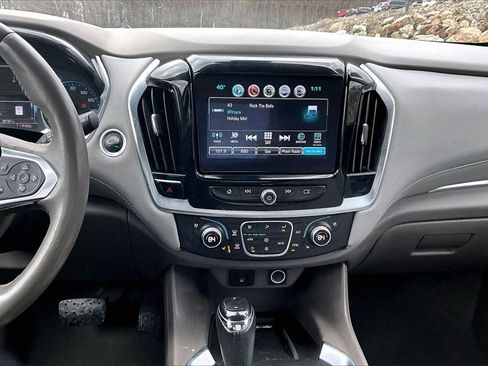 Used 2018 Chevrolet Traverse Premier image 30