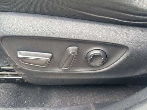 Used 2020 Toyota RAV4 XLE image 17