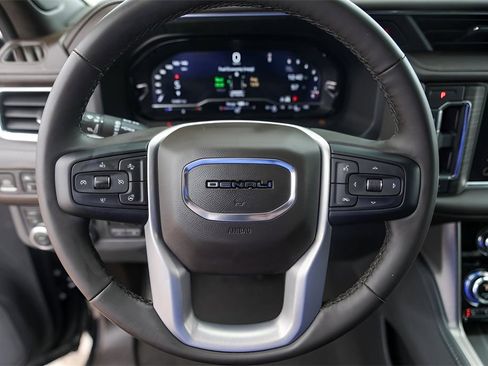 Used 2023 GMC Yukon XL Denali w/ Max Trailering Package image 10