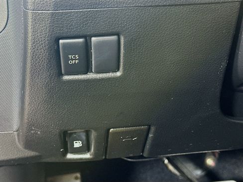 Used 2006 Nissan 350Z Enthusiast RWD image 10