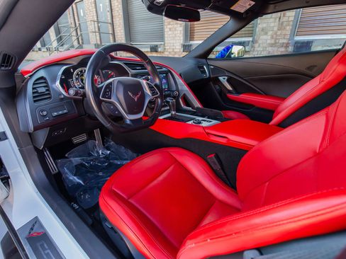 Used 2018 Chevrolet Corvette Grand Sport image 16