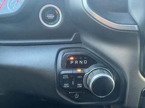 Used 2019 RAM 1500 Big Horn image 28