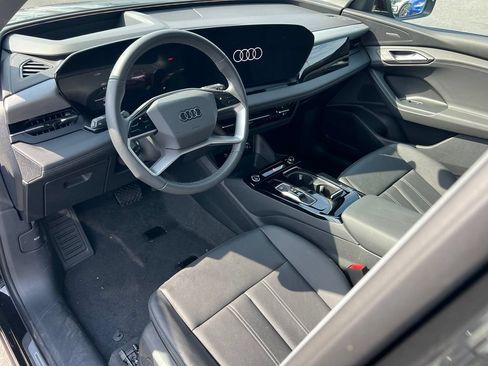 Used 2025 Audi Q6 e-tron Premium Plus w/ Premium Plus AWD/4WD image 17