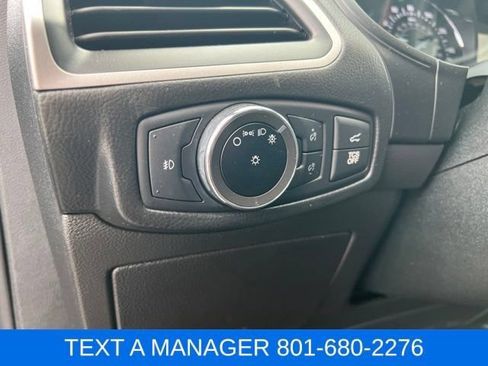 Used 2023 Ford Edge ST-Line w/ Class II Trailer Tow Package AWD/4WD image 16