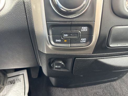 Used 2019 RAM 1500 Classic Warlock w/ Electronics Group AWD/4WD image 28