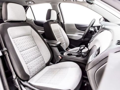 Used 2022 Chevrolet Equinox LT w/ LPO, Cargo Package AWD/4WD image 32