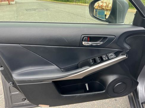 Used 2016 Lexus IS 300 AWD w/ Navigation System Package image 19