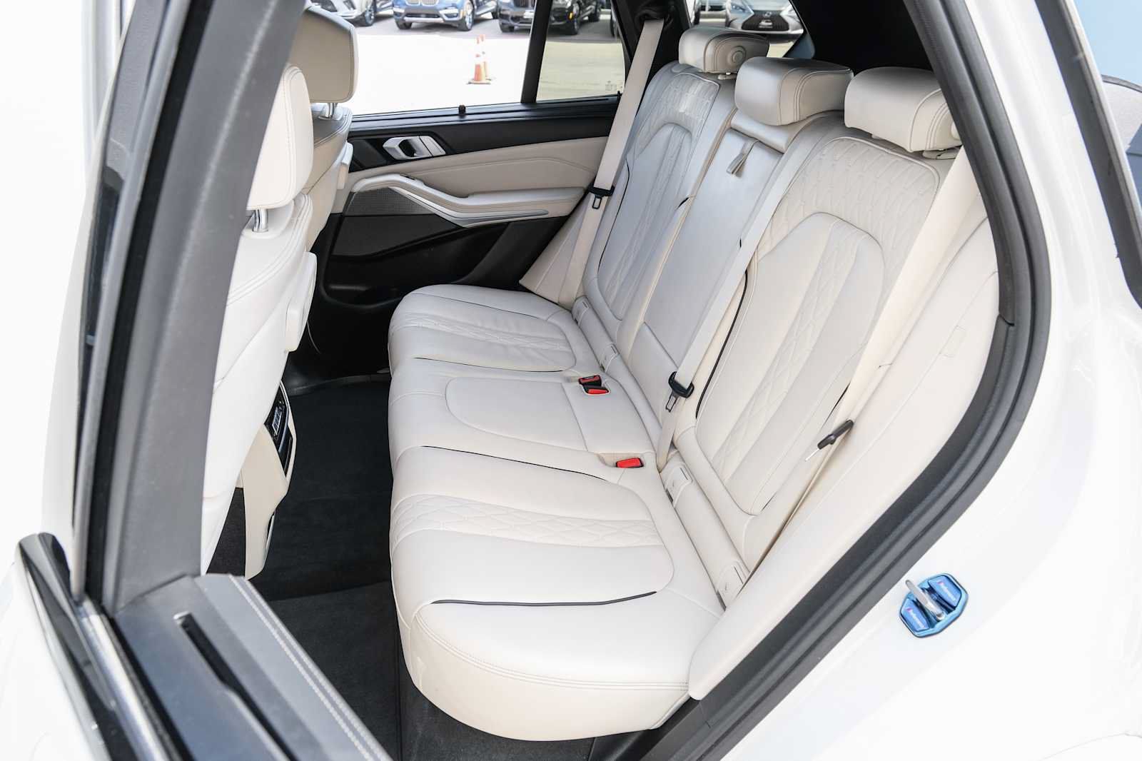 Used 2019 BMW X5 xDrive40i w/ M Sport Package AWD/4WD image 30