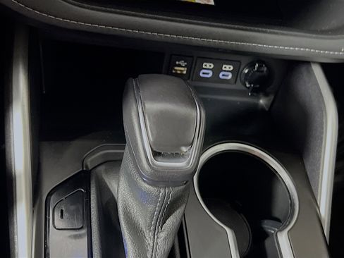 Used 2023 Toyota Highlander XLE image 24