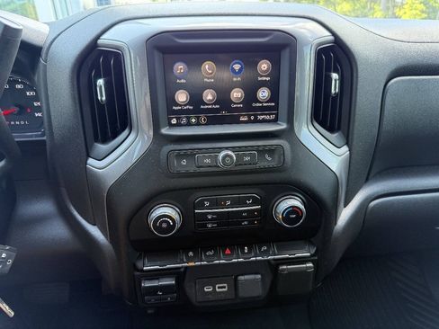Used 2022 Chevrolet Silverado 1500 Custom AWD/4WD image 18