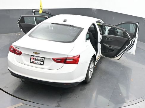 Used 2022 Chevrolet Malibu LS image 63