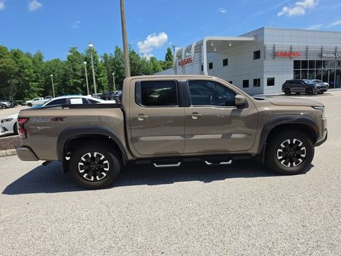 Certified 2024 Nissan Frontier PRO-4X w/ Off-Road Protection Package AWD/4WD image 9