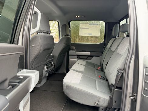 New 2026 Ford F250 XLT w/ XLT Premium Package AWD/4WD image 18