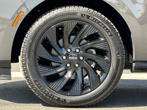 New 2026 Lincoln Navigator Black Label AWD/4WD image 25