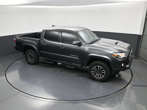 Used 2020 Toyota Tacoma TRD Sport RWD image 30