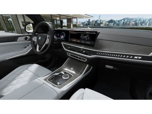 Used 2026 BMW X7 xDrive40i w/ Premium Package AWD/4WD image 14