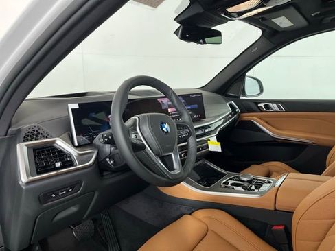 Used 2026 BMW X5 xDrive50e w/ Premium Package AWD/4WD image 9