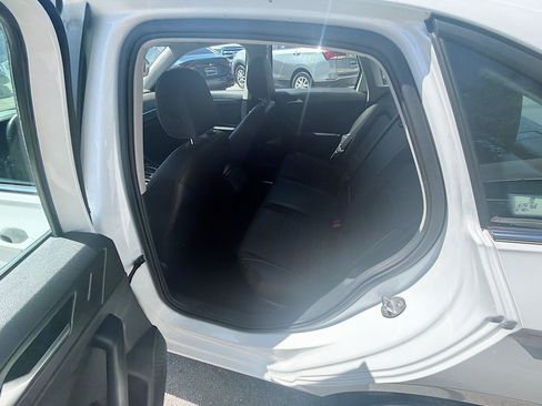 Certified 2023 Volkswagen Jetta SE FWD image 22